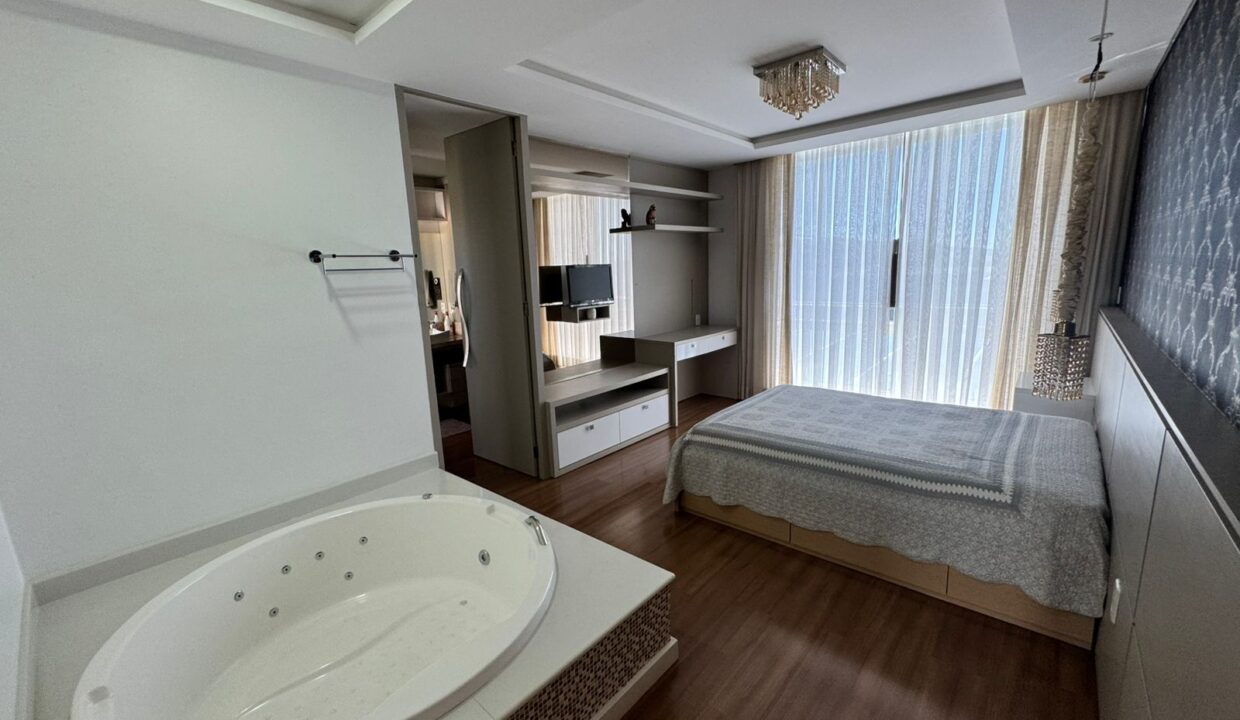 WhatsApp Image 2025-09-11 at 09.58.07