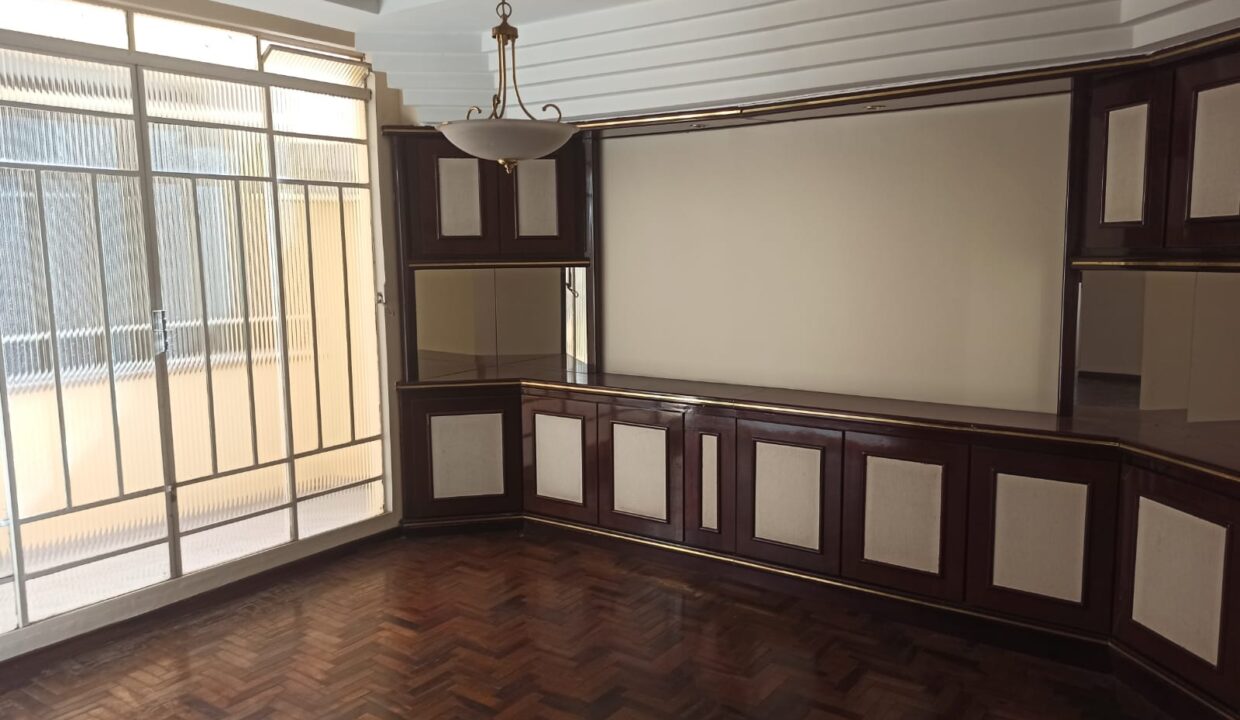 WhatsApp Image 2023-03-22 at 16.22.08 (1)