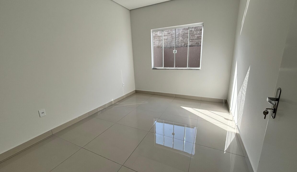 WhatsApp Image 2025-10-13 at 17.04.32 (4)