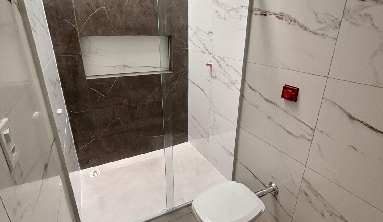 WhatsApp Image 2025-10-13 at 17.04.34