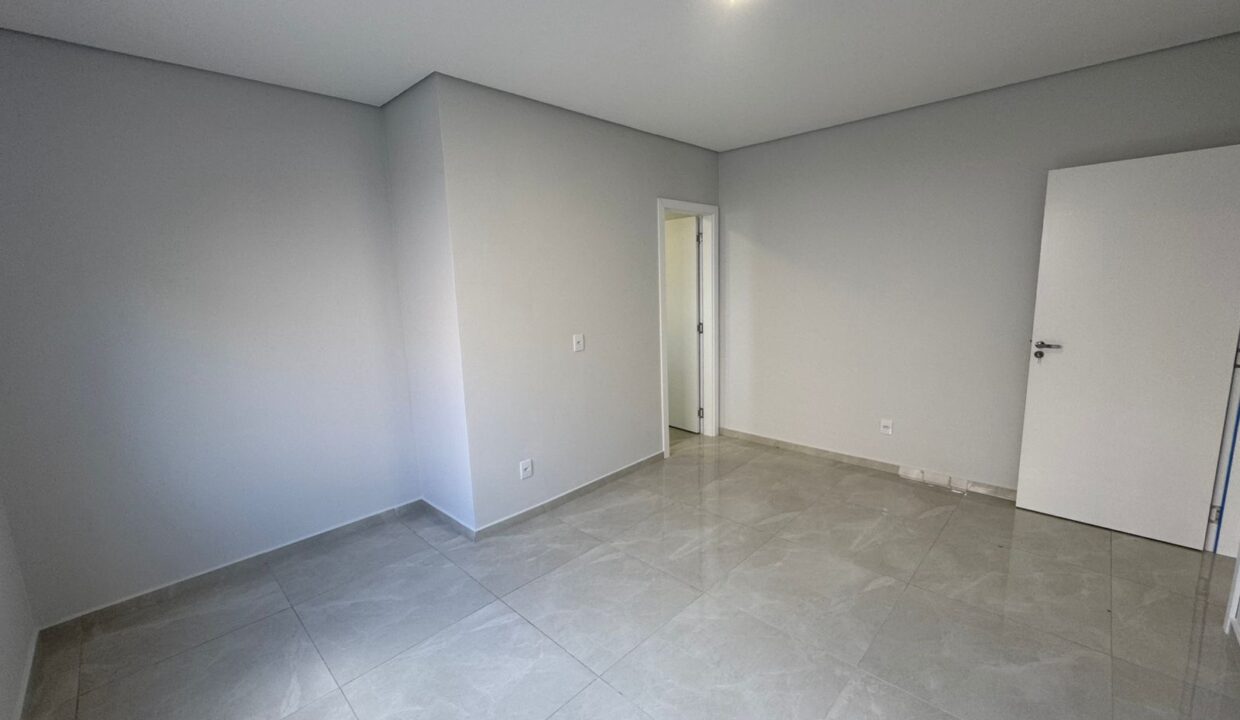 WhatsApp Image 2025-12-16 at 09.18.07 (1)